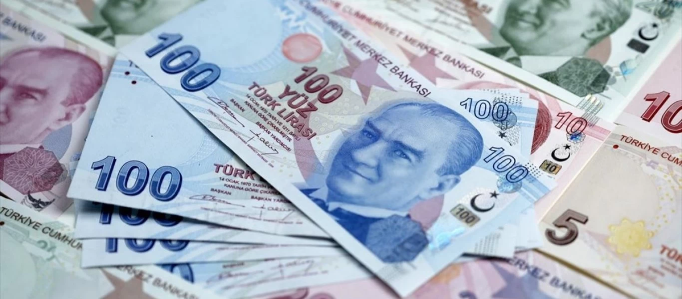 «Βυθίζεται» η τουρκική λίρα: Στο 1 προς 7 με το δολάριο